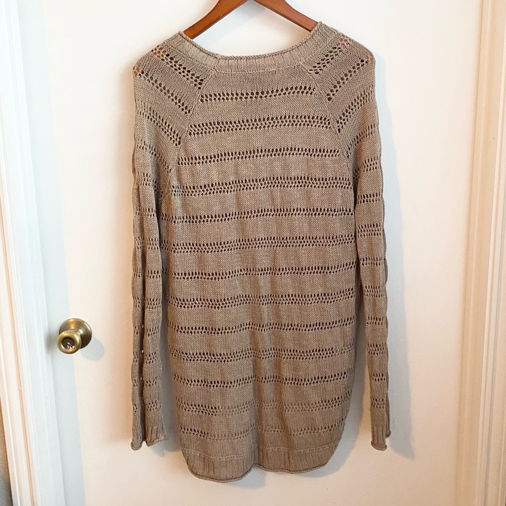 BCBGMaxAzria Fall Top - Picture 5 of 5